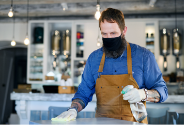coffee shop man owner working with face mask and g MSEET2C
